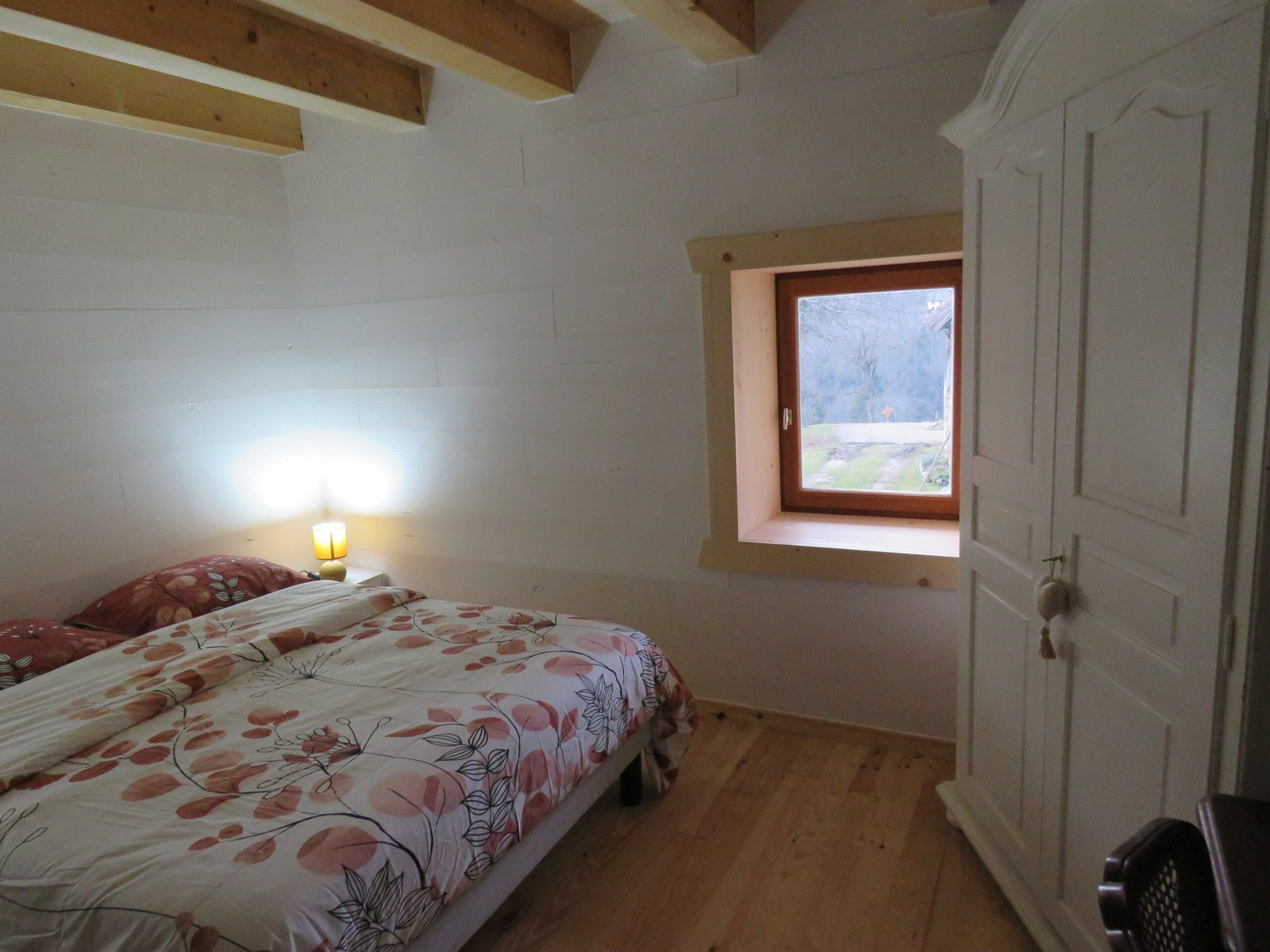 alt="chambre 2 du gîte Chez Maria en Savoie"